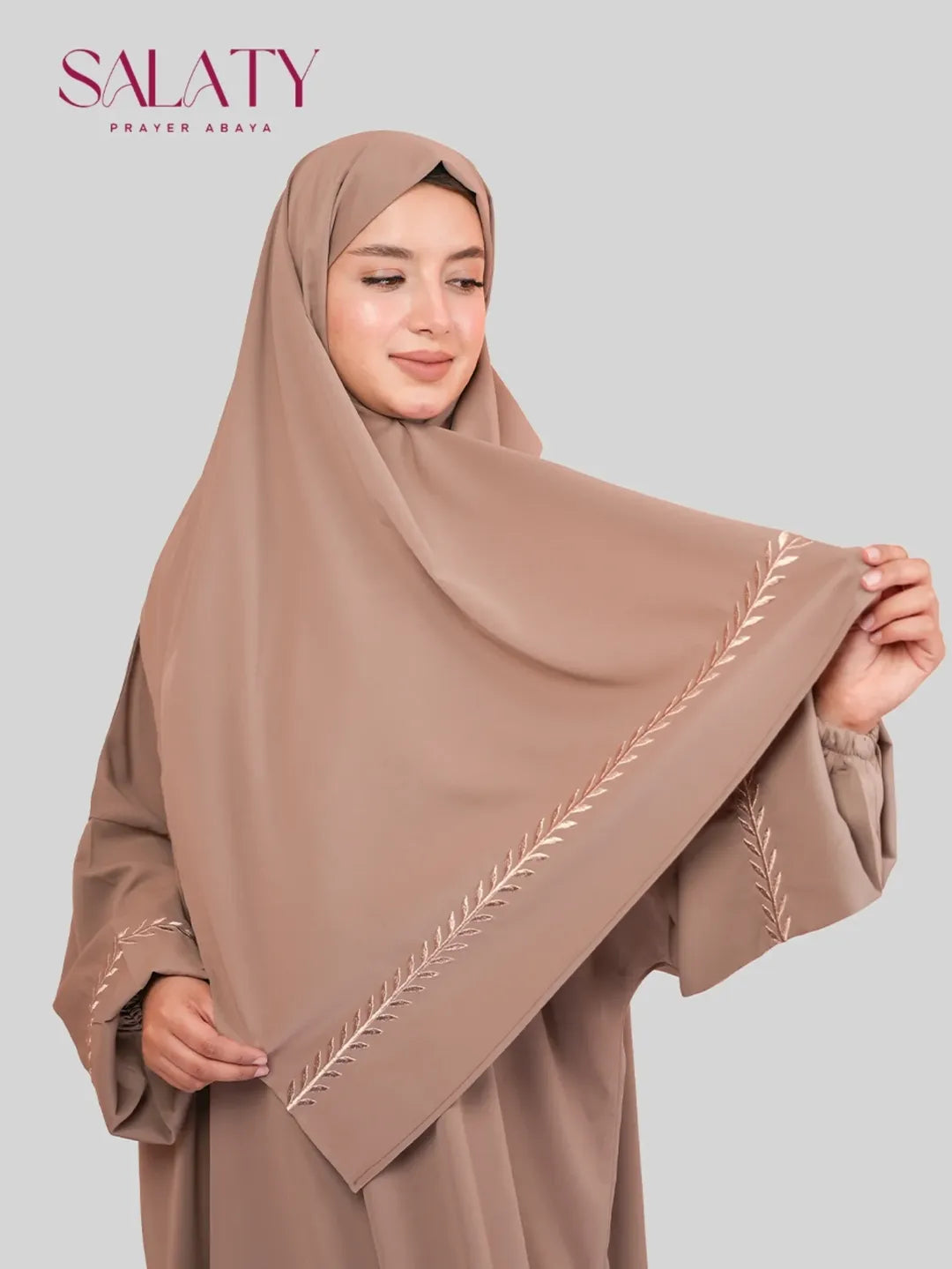 Abaya Brodée Beige